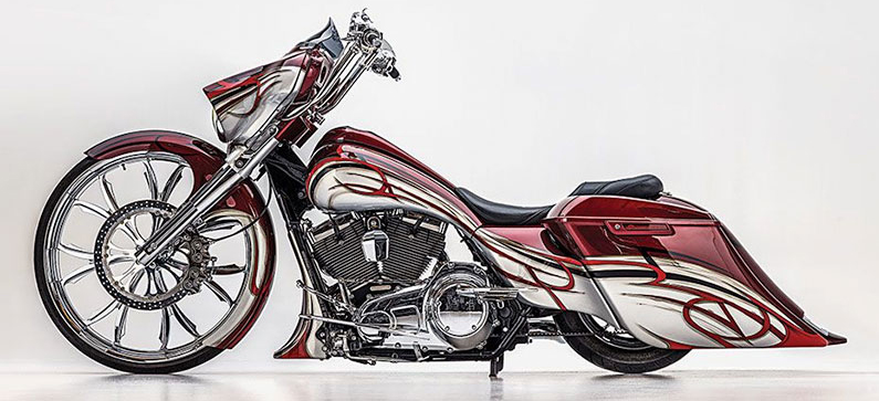Custom Harley-Davidson Street Glide